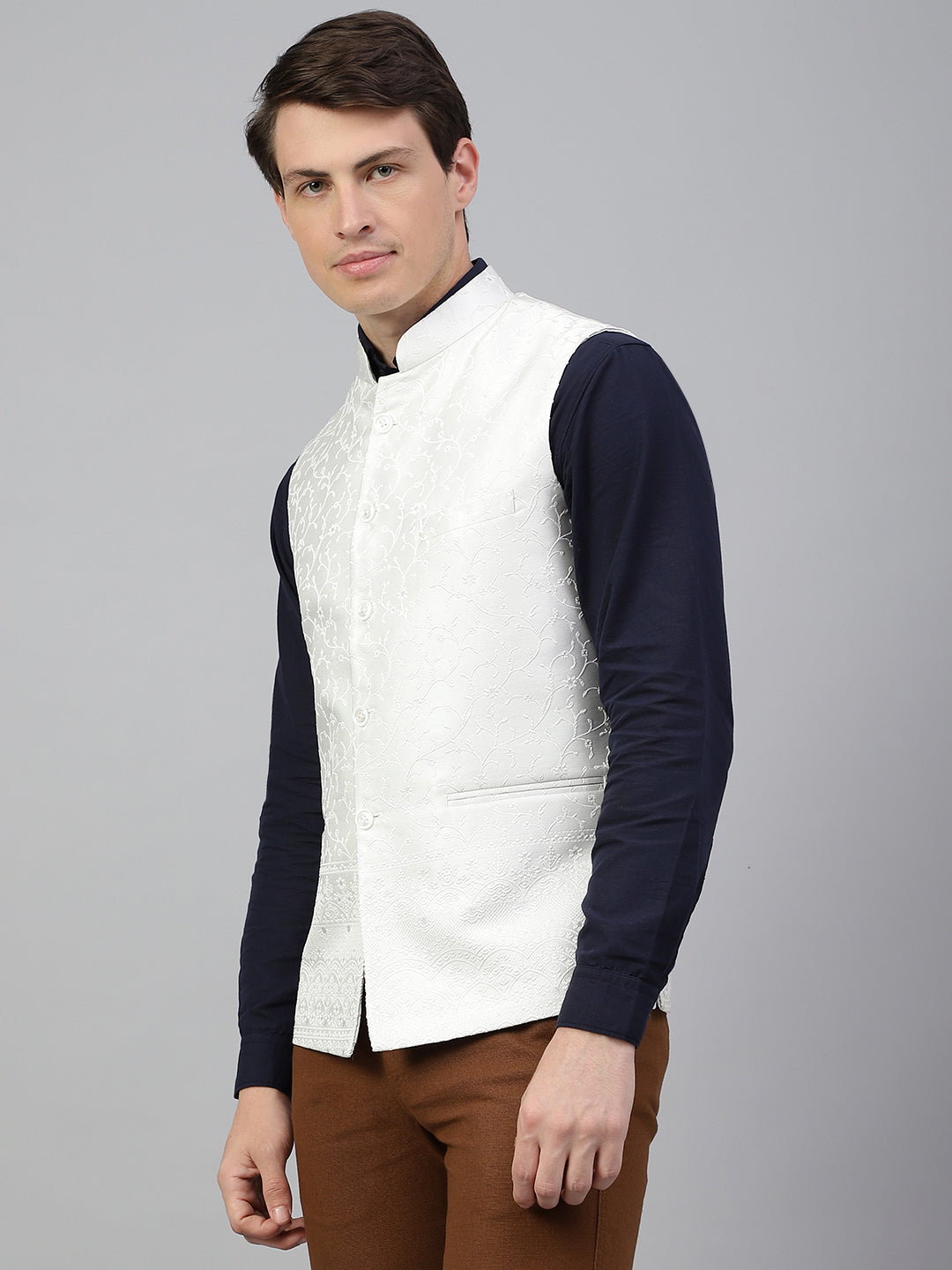 men-cream-regular-fit-solid-stand-collar-club-wear-waist-coat-rlss23w-0012-natural
