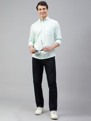 Men Mint Regular Fit Solid Spread Collar Casual Shirt