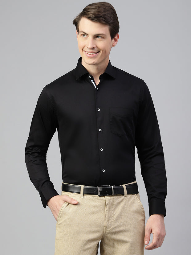 Men Black Regular Fit Solid Spread Collar Club Wear Shirt