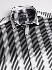 Men White Black Regular Fit Striped Spread Collar Casual Shirt