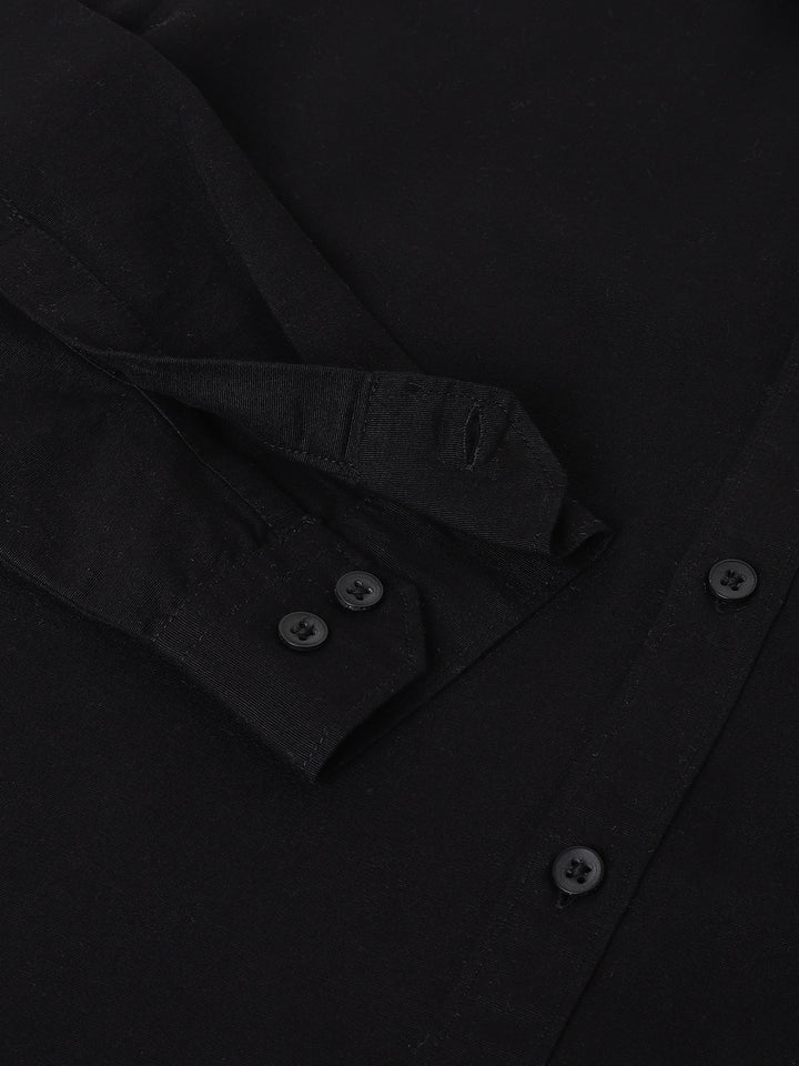 Men Black Standard Fit Solid Casual Shirt