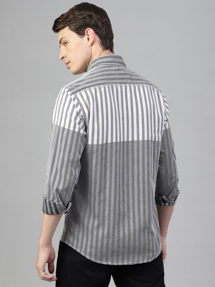 Men White Black Regular Fit Striped Spread Collar Casual Shirt