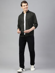 Men Darkgreen Regular Fit Print Spread Collar Casual Shirt