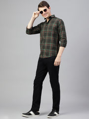 Men Black Green Regular Fit Checkered Spread Collar Casual Shirt