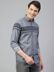 Men Grey Green Regular Fit Solid Spread Collar Casual Shirt