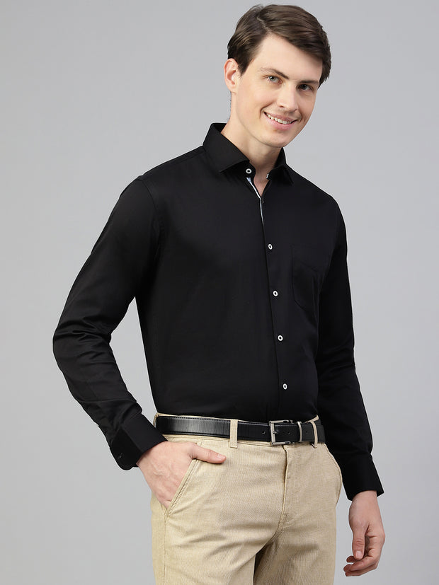 Men Black Regular Fit Solid Spread Collar Club Wear Shirt