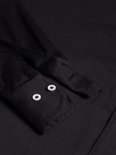 Men Black Regular Fit Solid Spread Collar Club Wear Shirt
