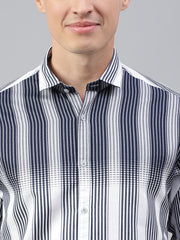 Men White Navy Regular Fit Striped Spread Collar Casual Shirt