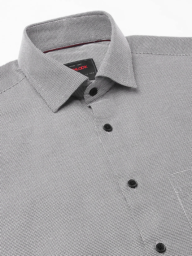 Men Black Regular Fit Solid Formal Shirt