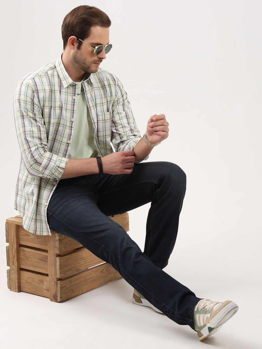 Men’s Tinted Blue Slim Fit Jeans