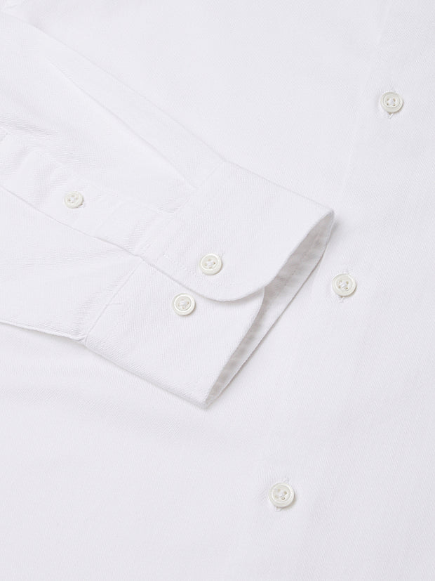 Men White Standard Fit Solid Club Wear Shirt