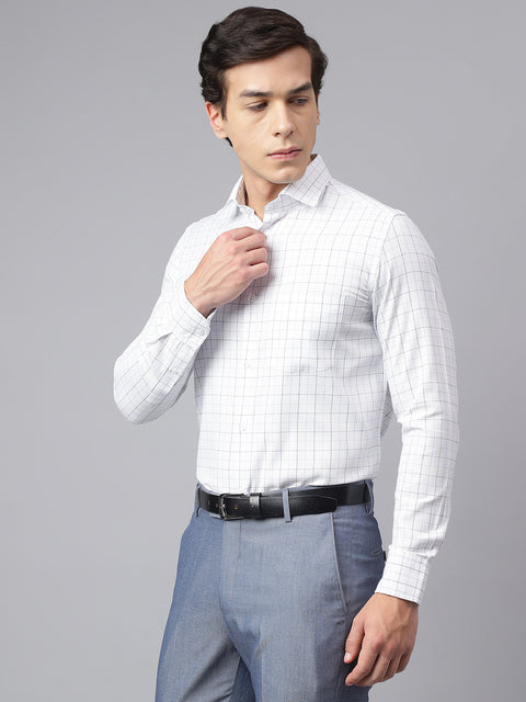 Men White Regular Fit Checkered Formal Shirt