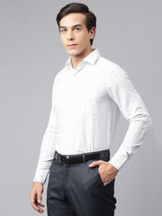 Men White Regular Fit Checkered Formal Shirt