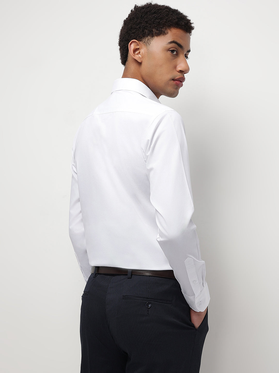 Men White Regular Fit Solid Formal Shirt