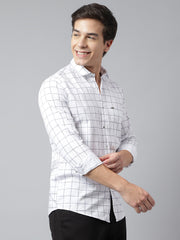 Men White Standard Fit Checkered Casual Shirt