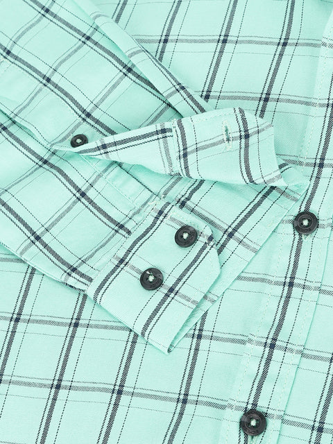 Men Mint Standard Fit Checkered Casual Shirt
