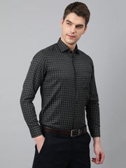 Men Black Regular Fit Checkered Formal Shirt