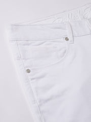 Men White Slim Fit Mid Rise Clean Look Strechable Jeans
