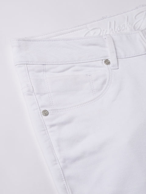 Men White Slim Fit Mid Rise Clean Look Strechable Jeans