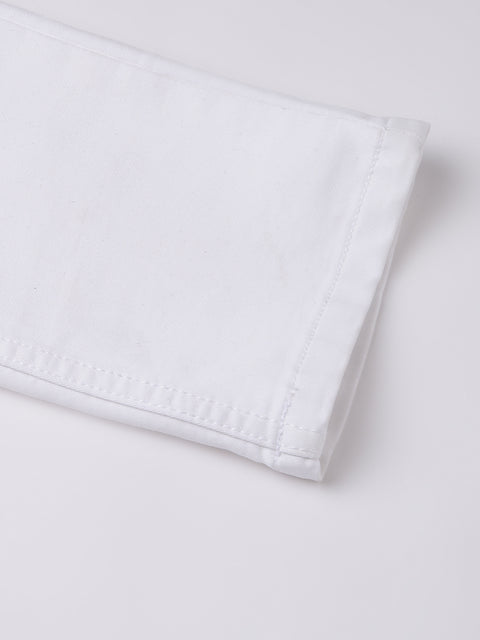 Men White Slim Fit Mid Rise Clean Look Strechable Jeans