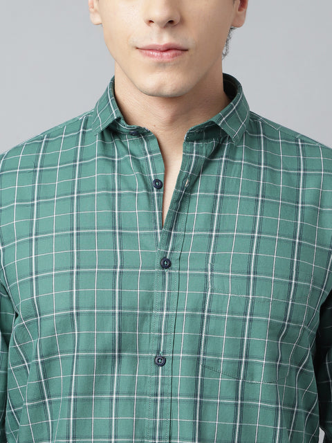 Men Green Standard Fit Checkered Casual Shirt