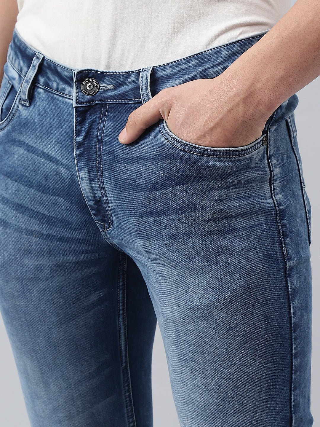 Men Mid Blue Slim Fit Mid Rise Clean Look Stretchable Jeans