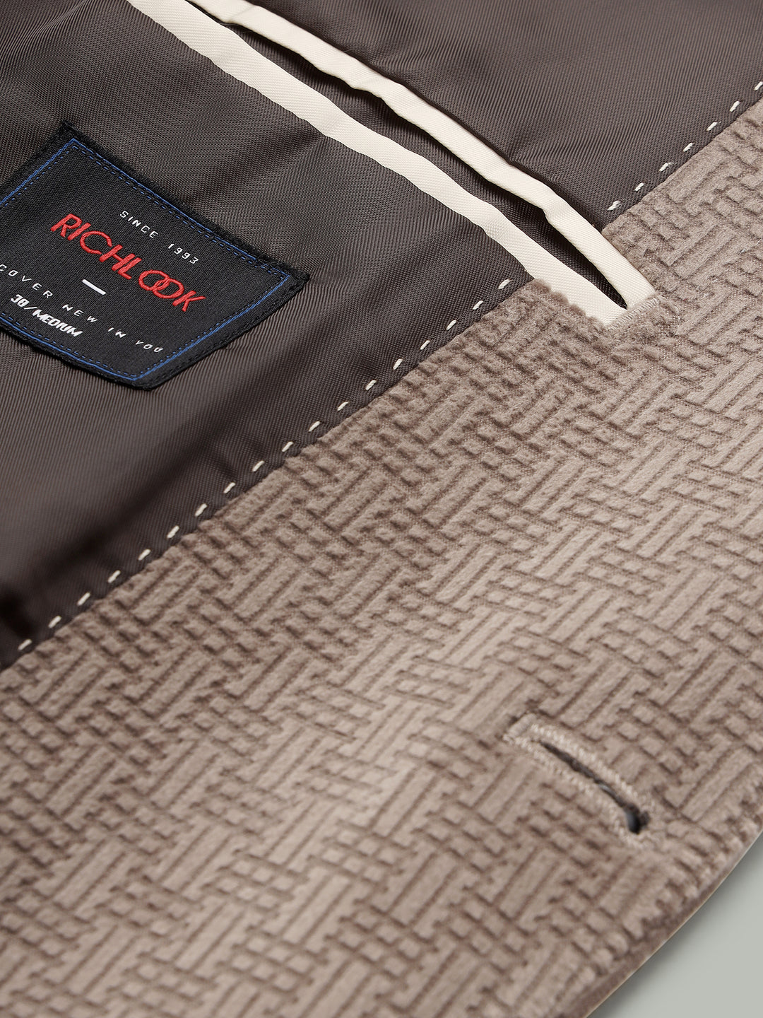 Men’s Poly Viscose Jacquard Weave Texture Slim Fit Blazer