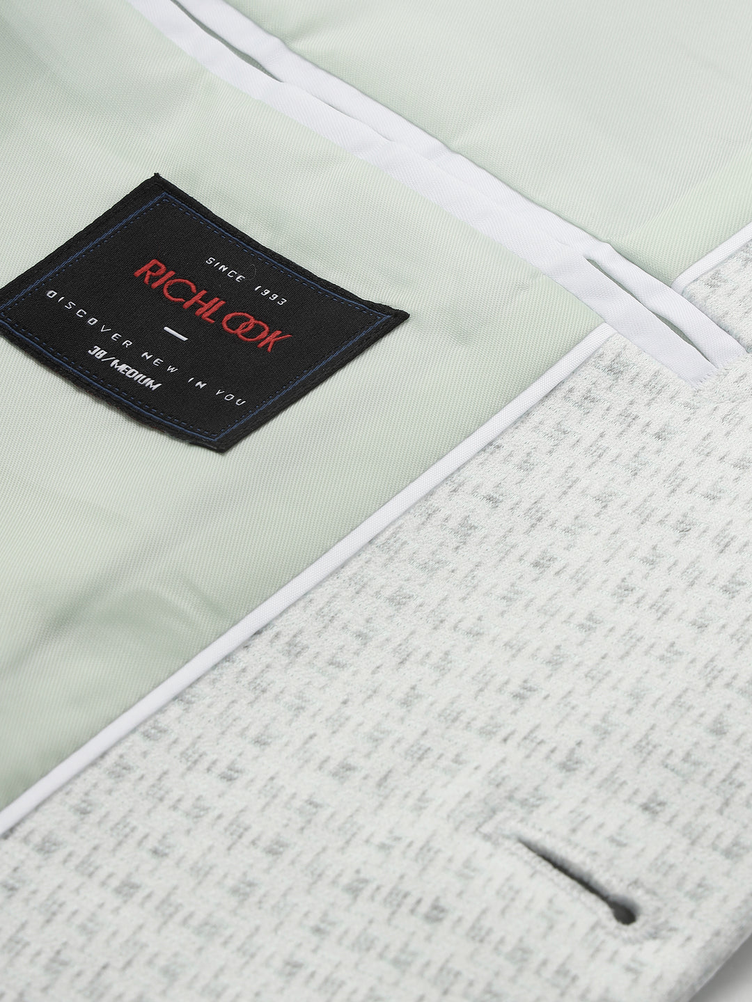 Men’s Slim-Fit Micro-Houndstooth Pattern Blazer