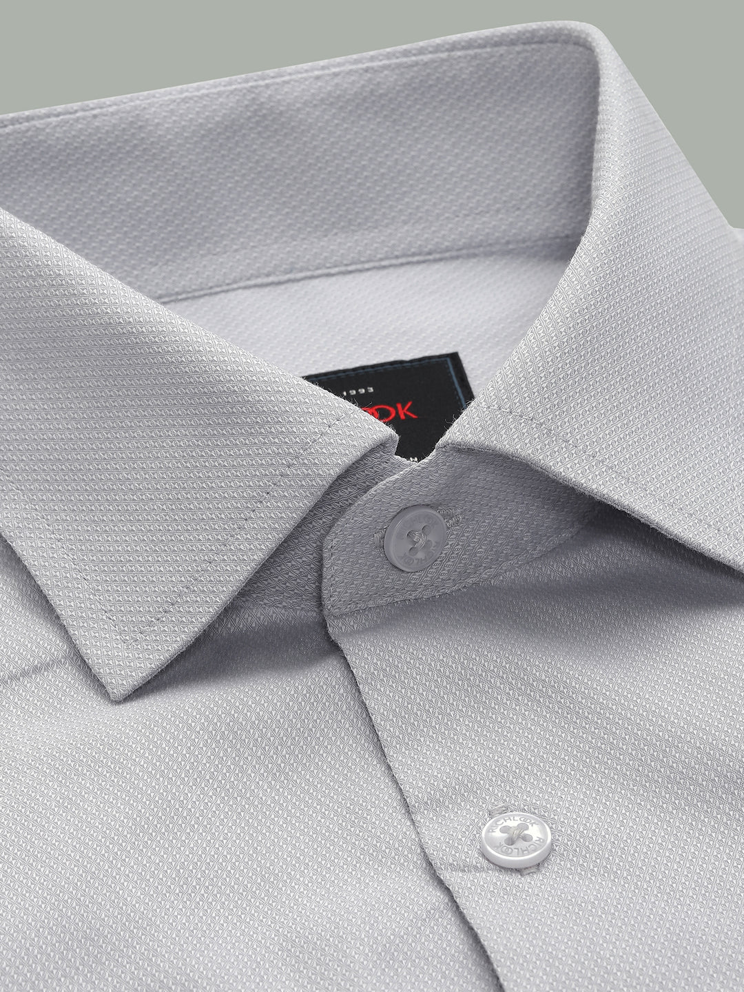 Men Textured Slim Fit Formal Shirt
