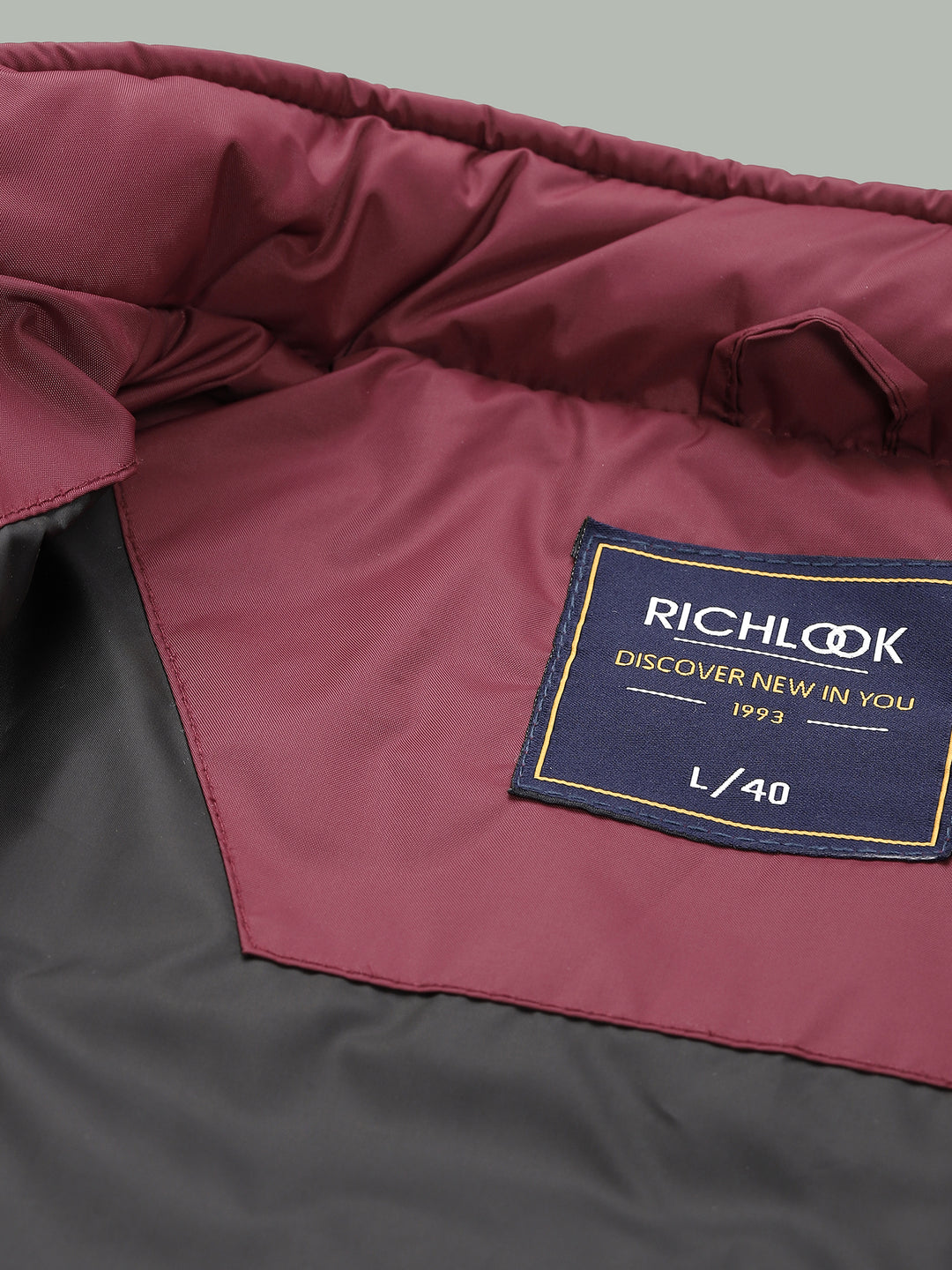 Men’s Maroon Puffer Winter Jacket With Zip Closer