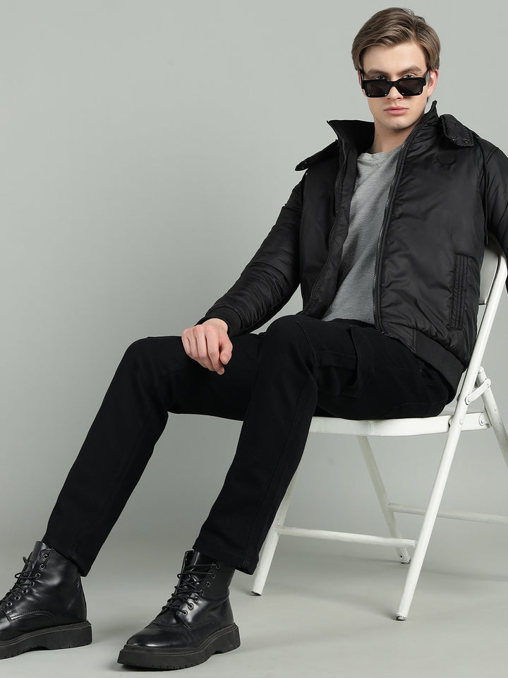 Men's Hooded Puffer Jacket With Zip Closer