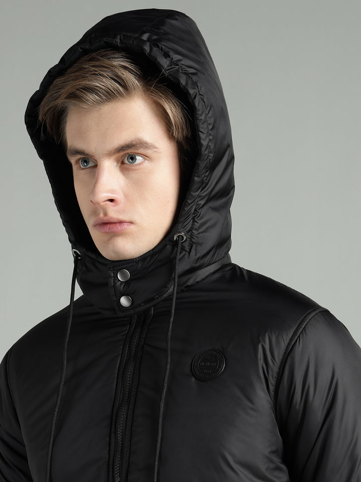 Men's Hooded Puffer Jacket With Zip Closer