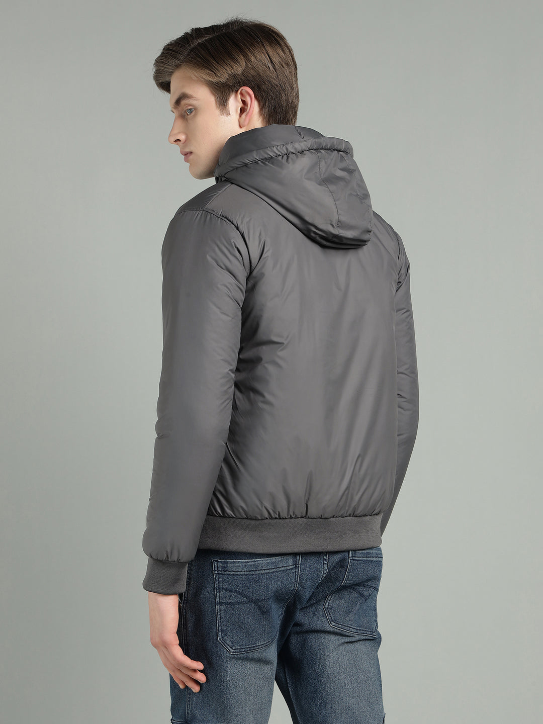 Men's Hooded Puffer Jacket With Zip Closer