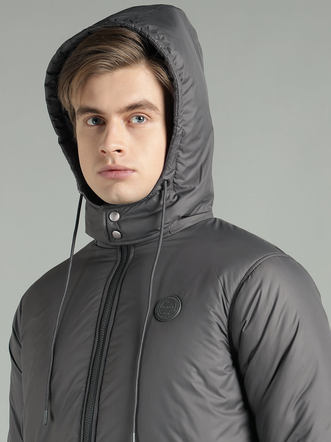 Men's Hooded Puffer Jacket With Zip Closer