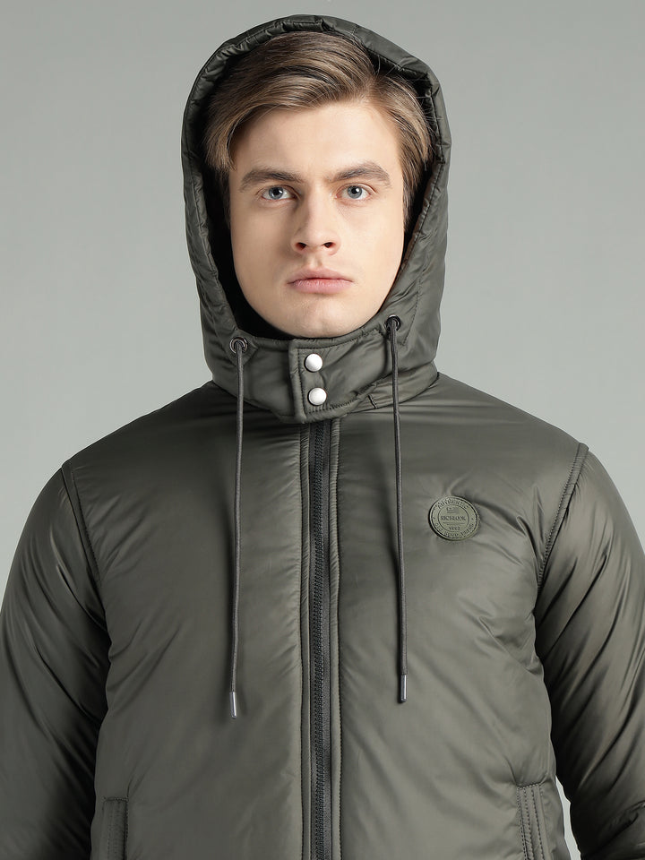 Men's Hooded Puffer Jacket With Zip Closer