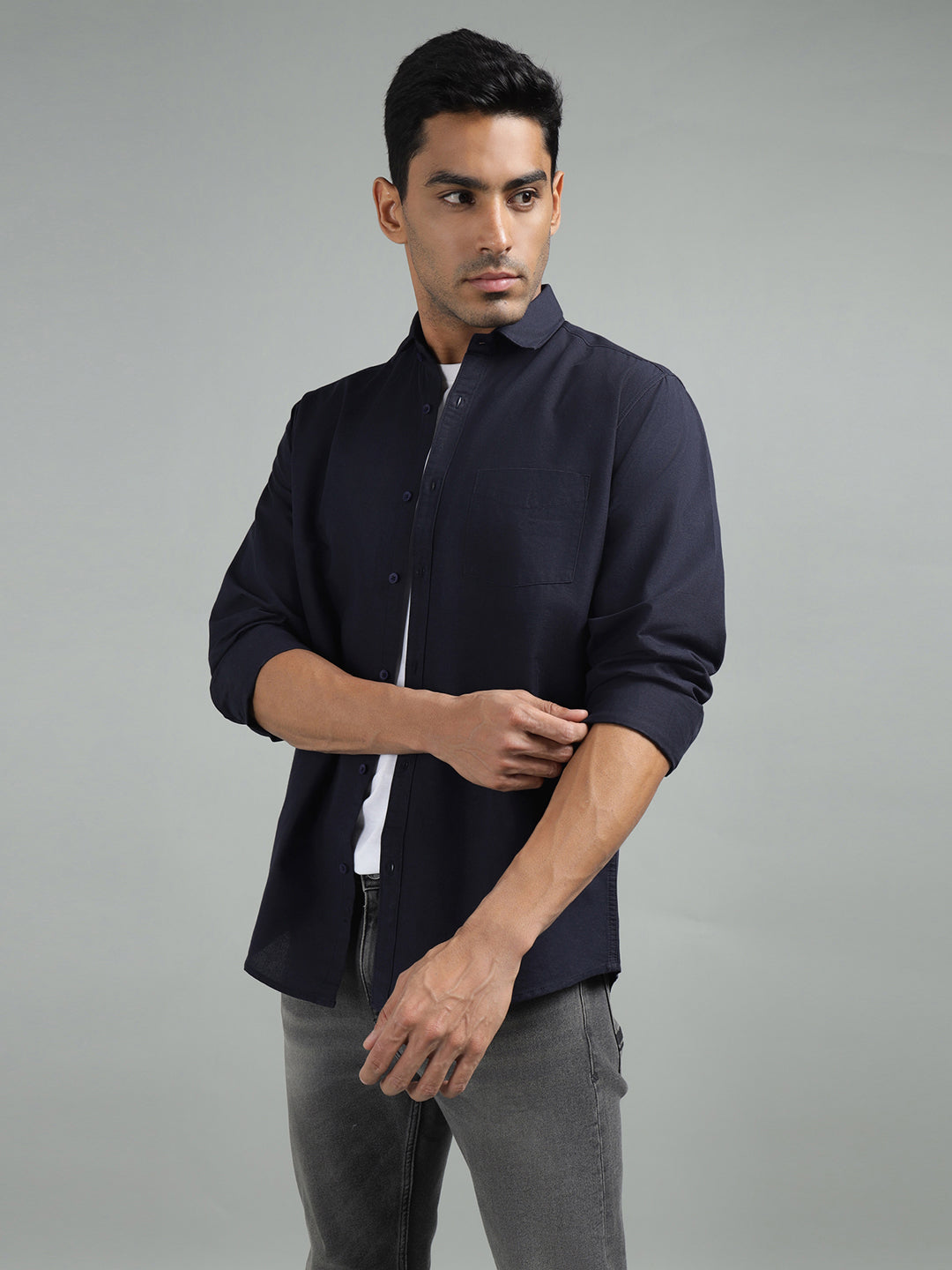 Men Navy Standard Fit Solid Casual Shirt