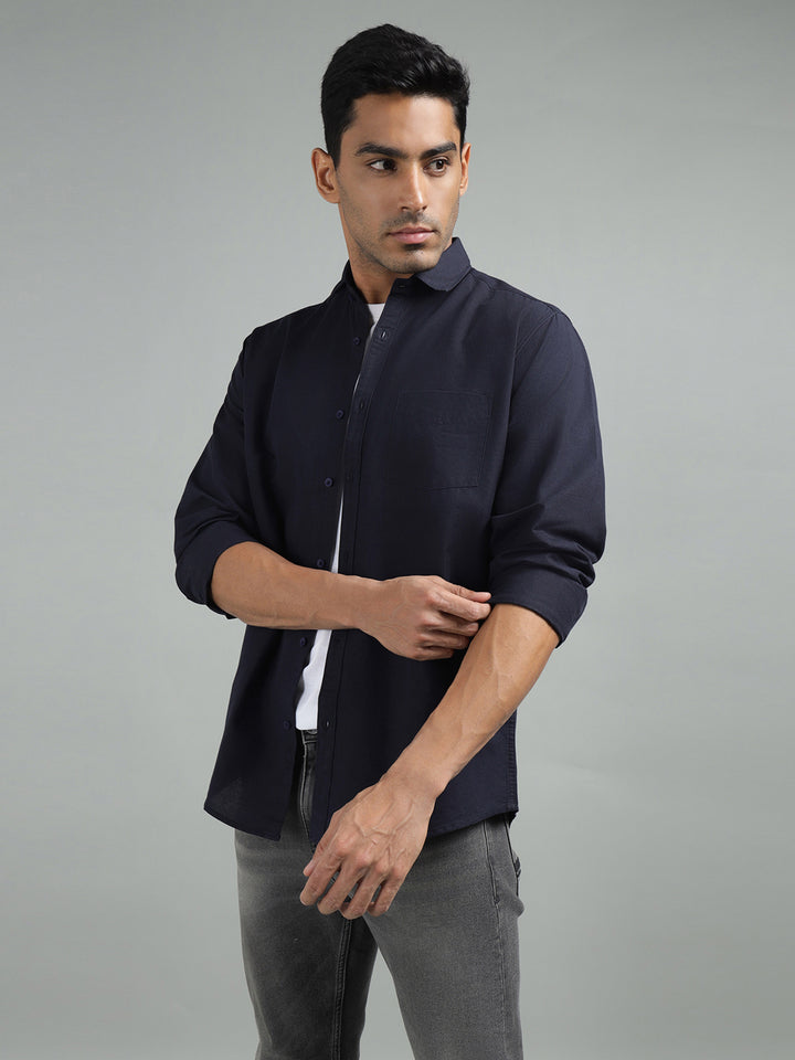 Men Navy Standard Fit Solid Casual Shirt