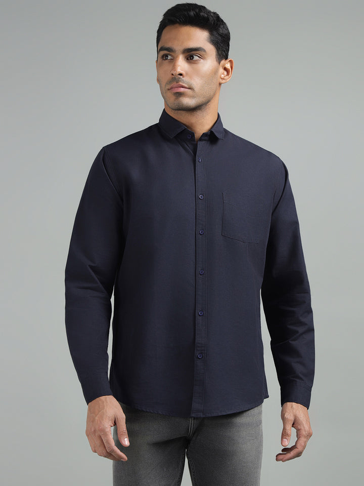 Men Navy Standard Fit Solid Casual Shirt