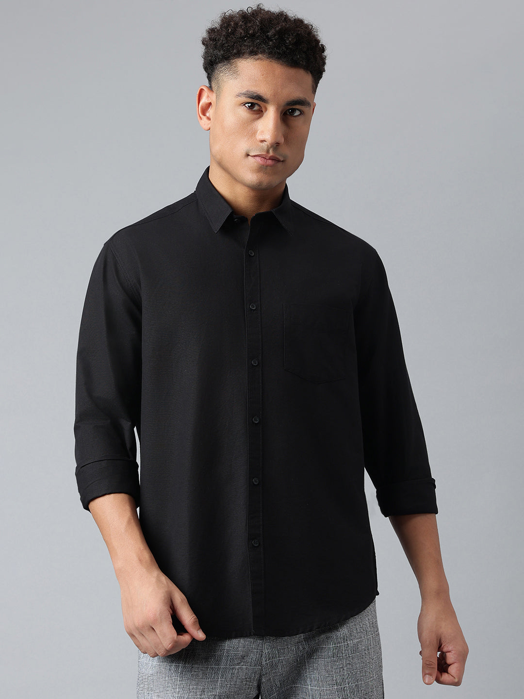 men-black-solid-standard-fit-casual-shirt-rlss24s-0017-black
