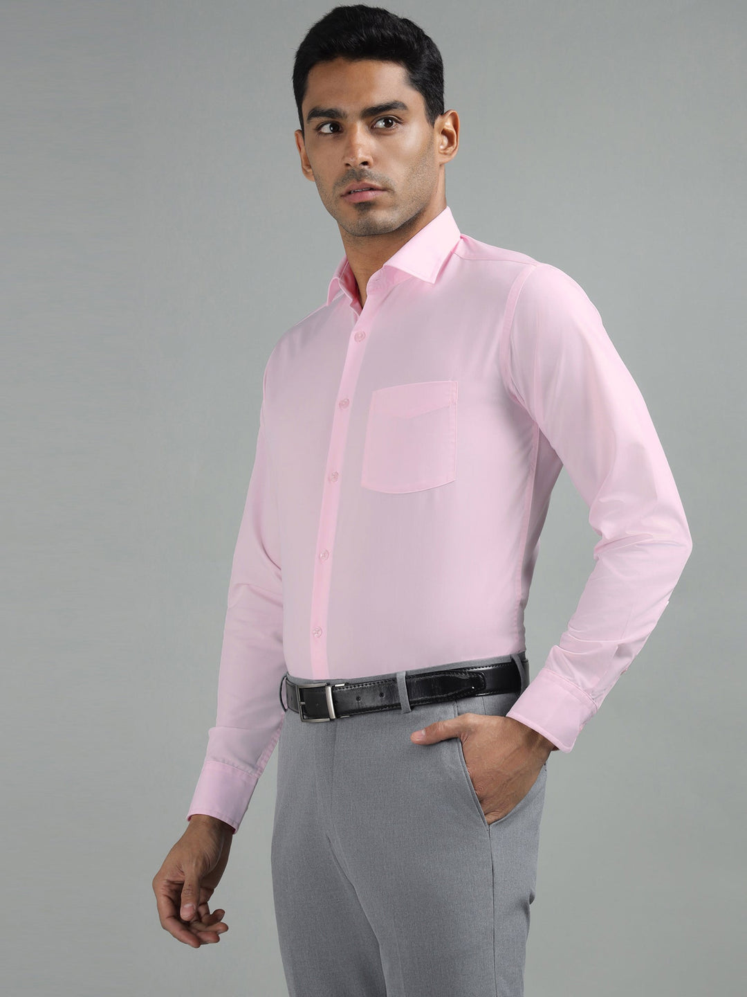 Men Pink Standard Fit Solid Formal Shirt