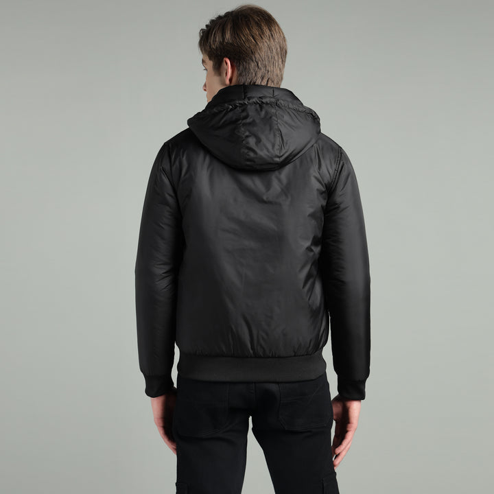 Men's Hooded Puffer Jacket With Zip Closer