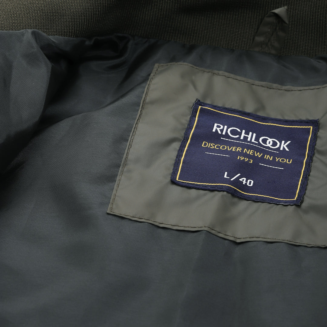 Men's Hooded Puffer Jacket With Zip Closer