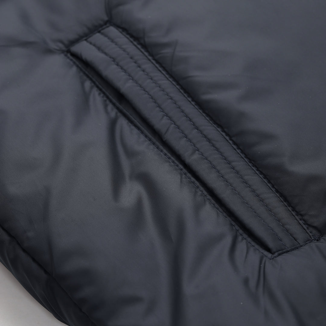 Men's Hooded Puffer Jacket With Zip Closer