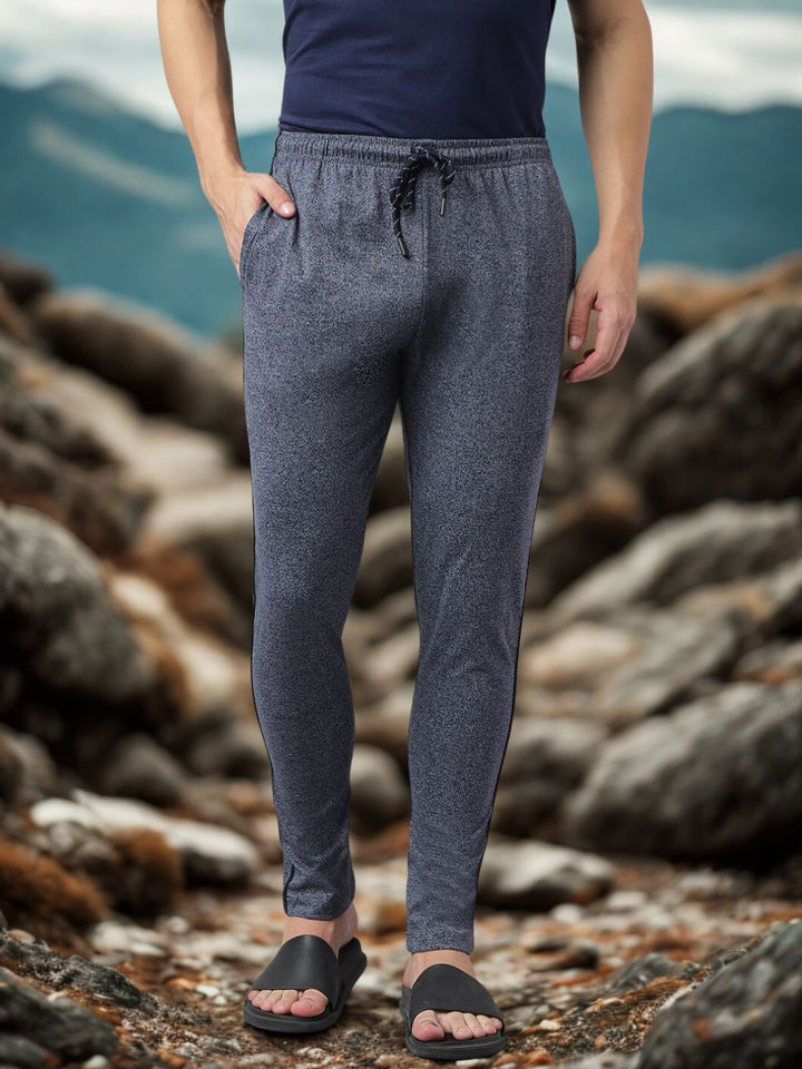 Men Navy Slim Fit Mid Rise Track Pant