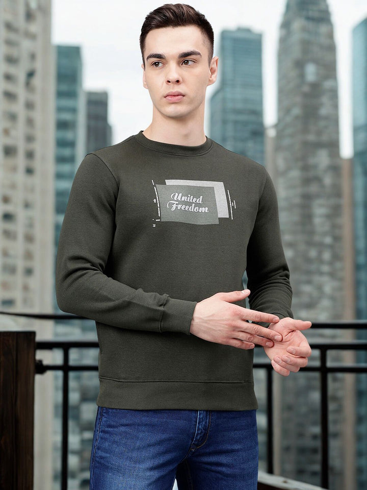 Men Olive Regular Fit Sweatshirt