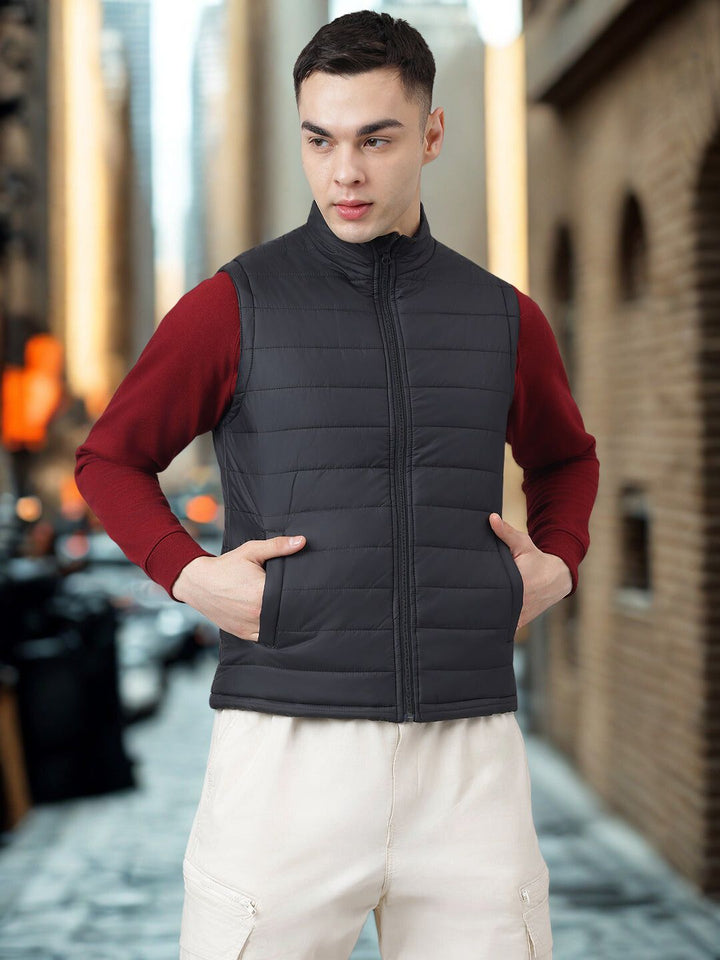 Men Black Sleeveless Puffer Jacket