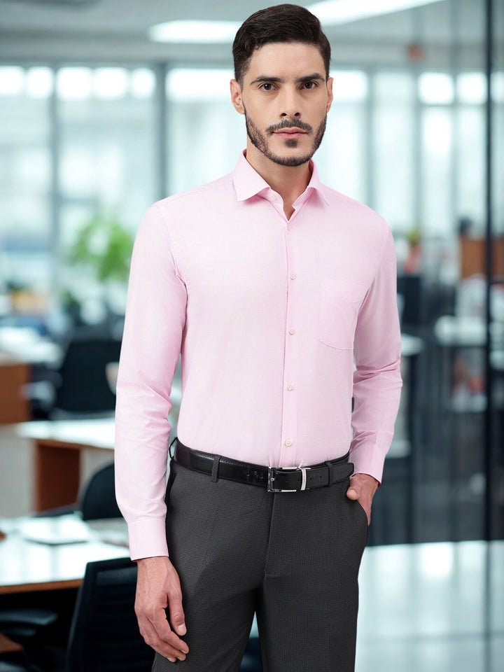 Men Pink Slim Fit Solid Formal Shirt