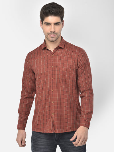 Men Rust Slim Fit Checkered Casual Shirt