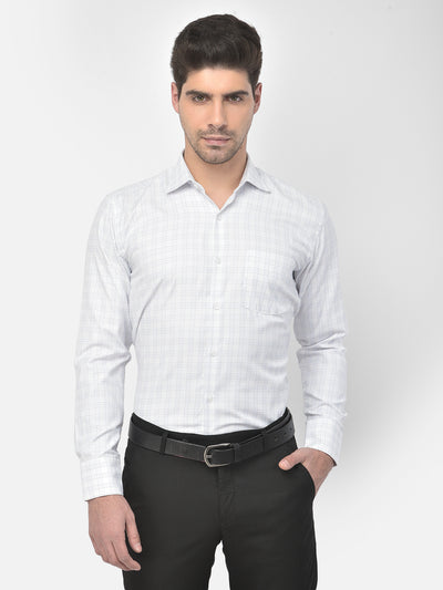 Men White Regular Fit Checkered Formal Shirt