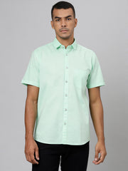 Men Light Green Slim Fit Solid Casual Shirt